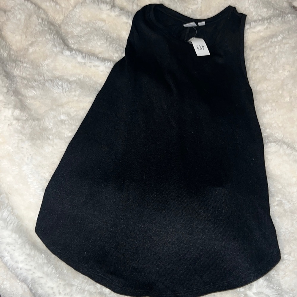 NWT twist back tank top